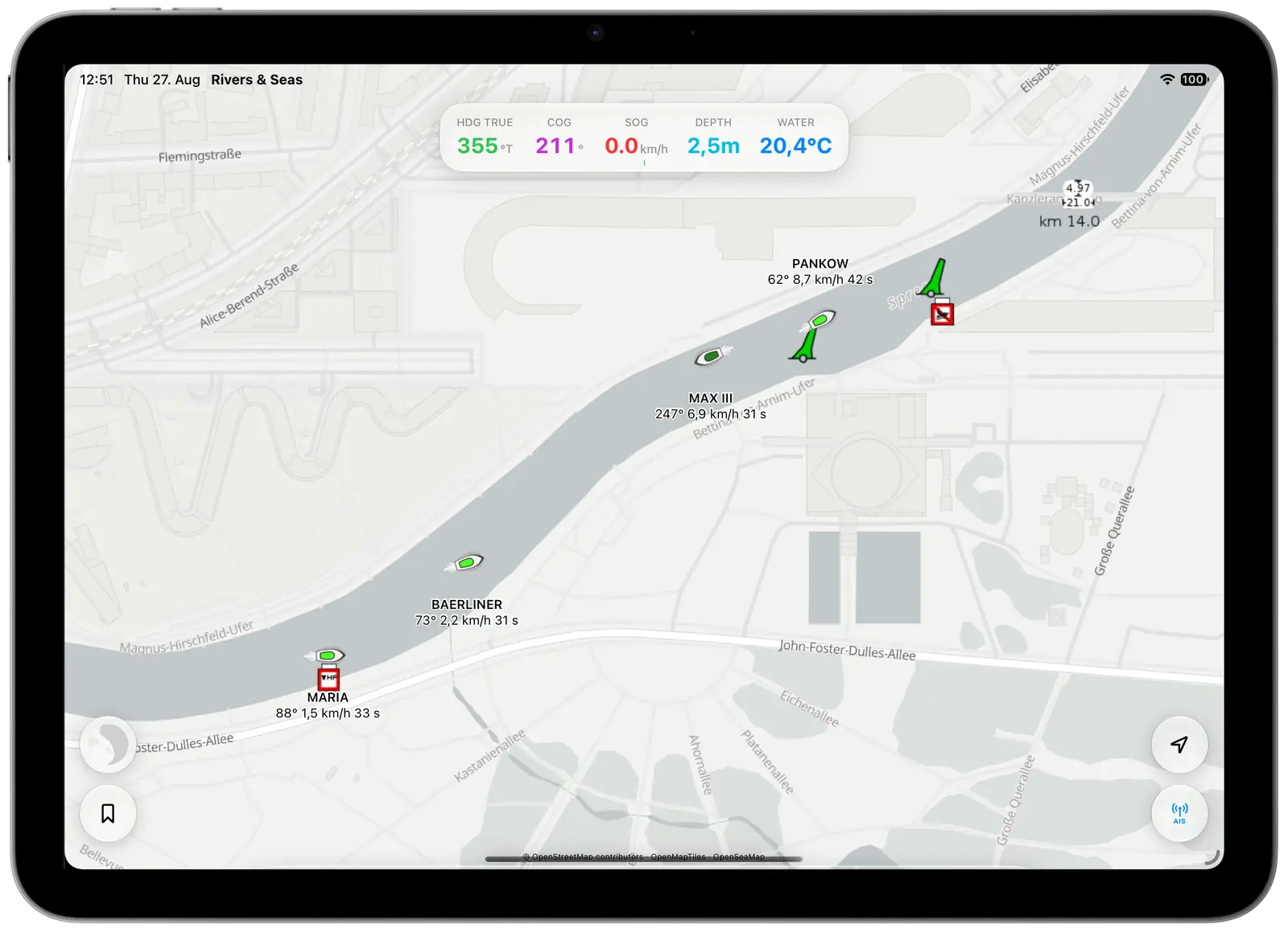 Rivers & Seas auf dem iPad mit AIS-Schiffen auf der Spree in Berlin.