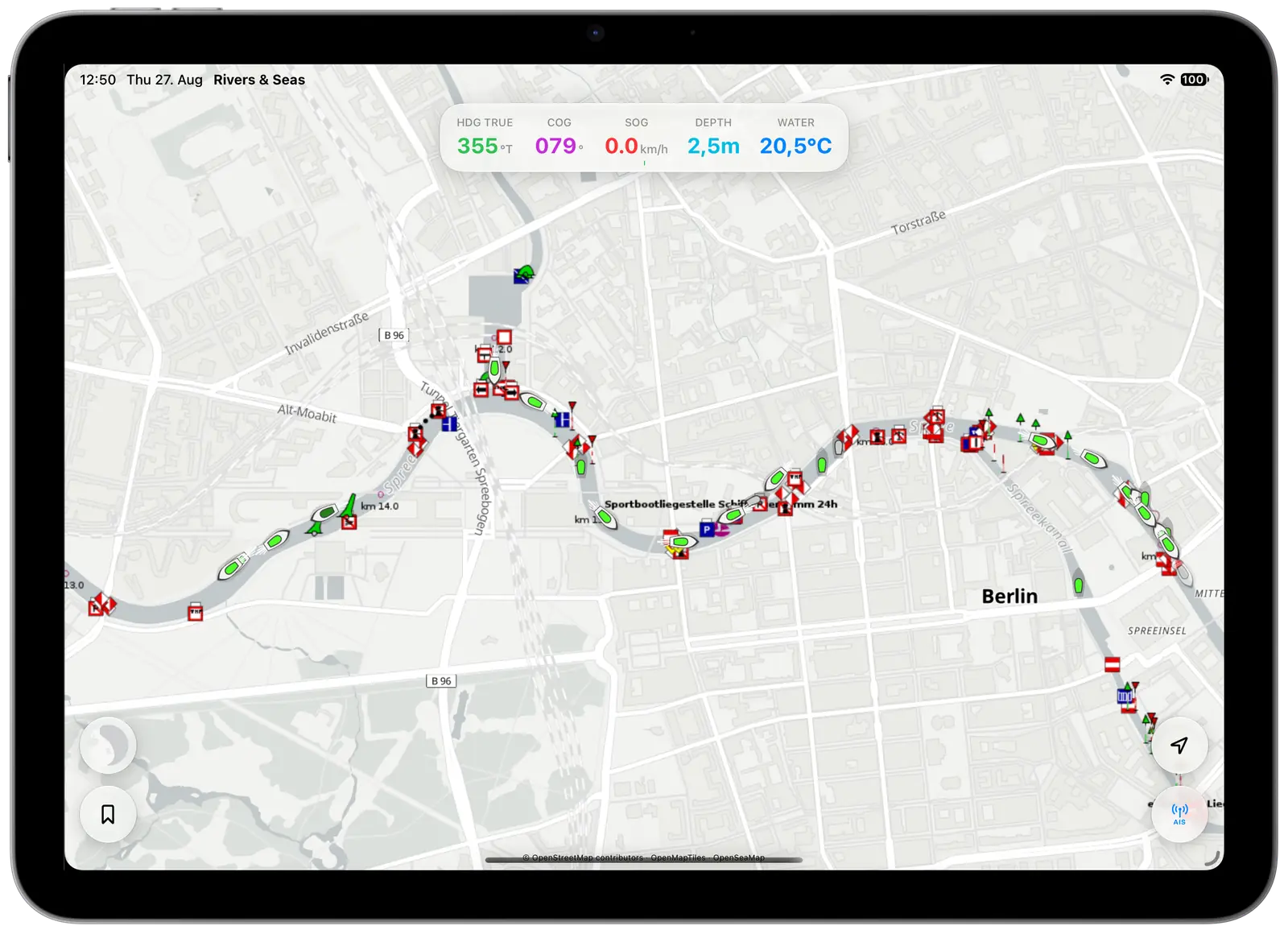Rivers & Seas auf dem iPad mit AIS-Schiffen auf der Spree in Berlin.